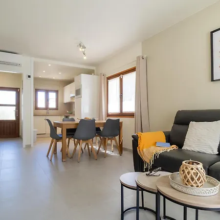 Dom wakacyjny Con Piscina Privada, Aire Acondicionado Y Wifi Cerca De Playa - 3 Habitaciones, 2 Banos - Es-325-15 Torroella de Montgrí
