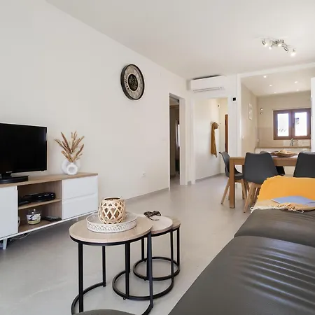 Con Piscina Privada, Aire Acondicionado Y Wifi Cerca De Playa - 3 Habitaciones, 2 Banos - Es-325-15 Casa de Férias *