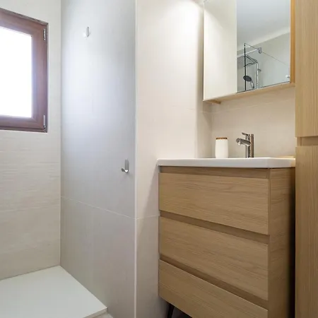 Casa de Férias Con Piscina Privada, Aire Acondicionado Y Wifi Cerca De Playa - 3 Habitaciones, 2 Banos - Es-325-15 *
